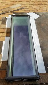 Velux deck mounted skylight installation 29891-162524