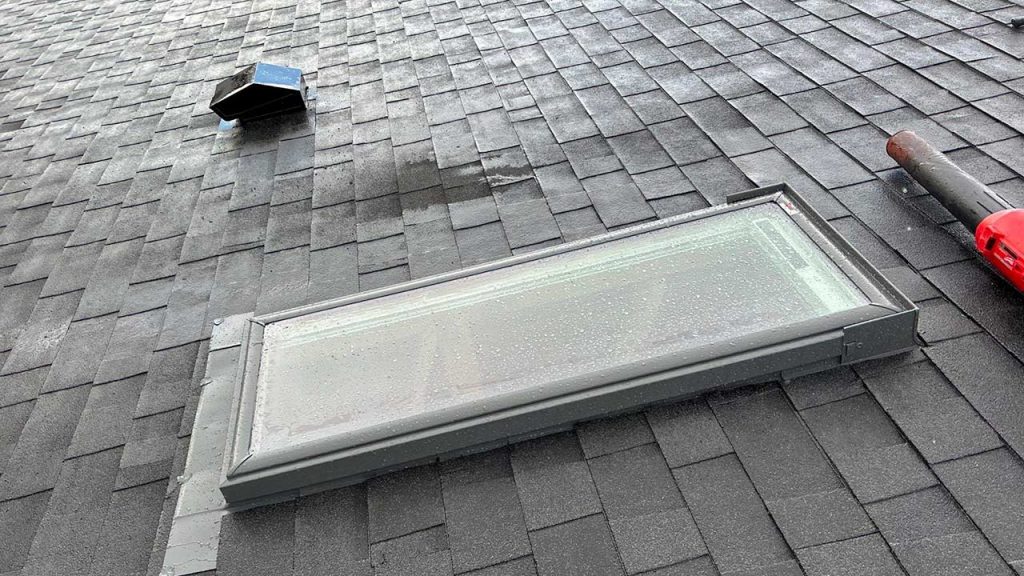 Tcompleted skyight on the roof.